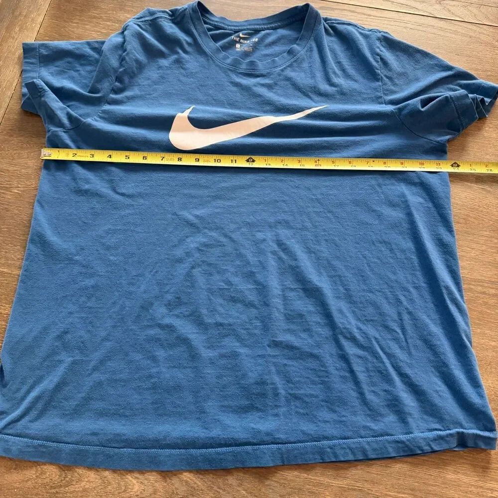 Nike T Shirt Men's XL Blue Swoosh Logo Classic Fit Soft Stretch Athletic Tee